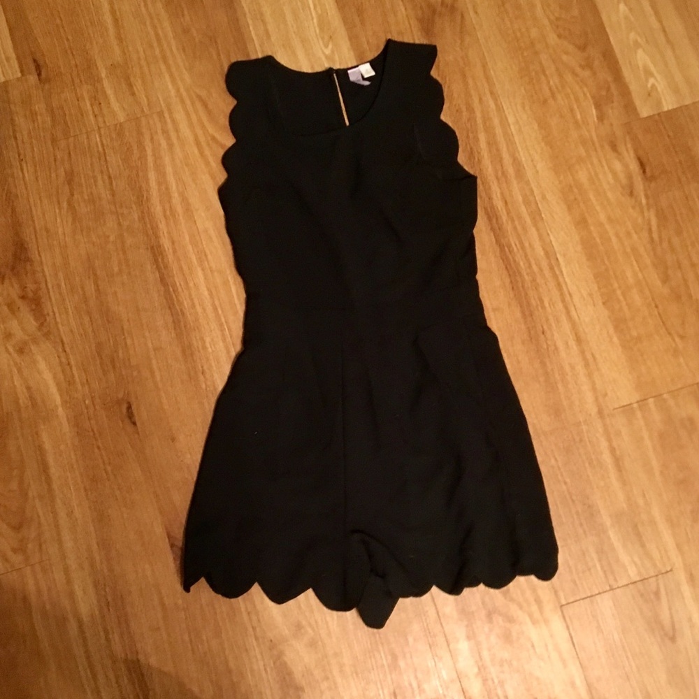 Francesca’s Scalloped Romper